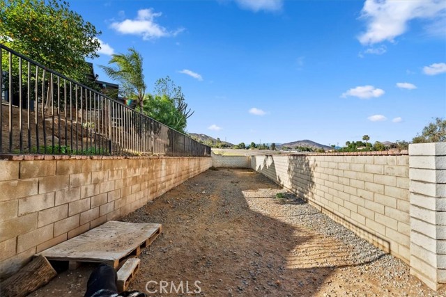 Detail Gallery Image 33 of 35 For 5839 Allwood, Jurupa Valley,  CA 92509 - 3 Beds | 2 Baths