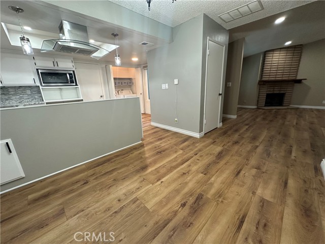 Detail Gallery Image 12 of 28 For 1253 Estes, Santa Maria,  CA 93454 - 2 Beds | 2 Baths