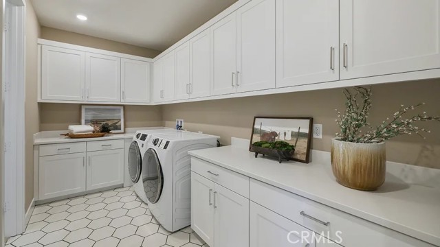 Detail Gallery Image 29 of 41 For 24339 Calle La Roca, Valencia,  CA 91354 - 4 Beds | 4/1 Baths