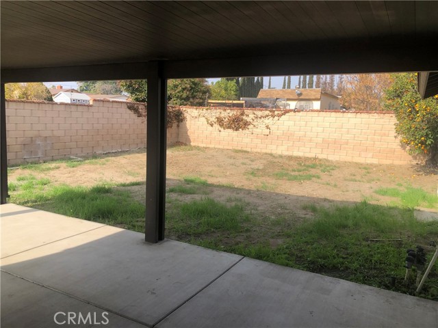 Detail Gallery Image 9 of 9 For 17946 Fairfax, Fontana,  CA 92336 - 4 Beds | 2 Baths