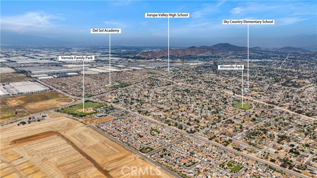 Detail Gallery Image 41 of 42 For 11836 Crossbill Way, Jurupa Valley,  CA 91752 - 5 Beds | 3 Baths