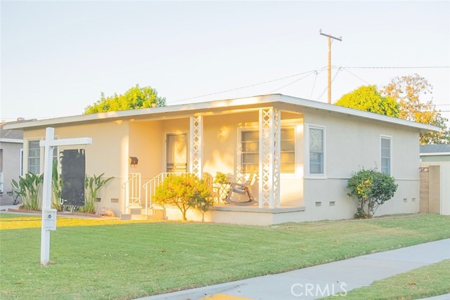 400 N Lee Avenue, Fullerton CA: https://media.crmls.org/medias/204c11e5-06ea-4f7b-a52f-f3492edff296.jpg