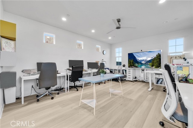 Detail Gallery Image 24 of 26 For 16272 Meadowhouse, Chino,  CA 91708 - 3 Beds | 3/1 Baths