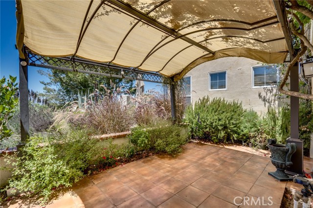 12 Savona Court, Newport Coast CA: https://media.crmls.org/medias/204dea4c-4100-4184-8a12-ab0d8944ad3b.jpg