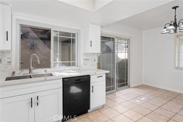 Detail Gallery Image 17 of 48 For 303 San Simeon Rd, San Dimas,  CA 91773 - 2 Beds | 2/1 Baths