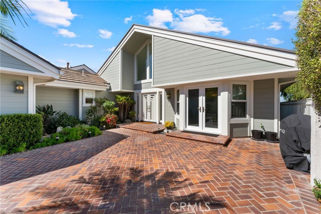 Detail Gallery Image 3 of 65 For 21 Centaurus, Irvine,  CA 92603 - 4 Beds | 3/1 Baths