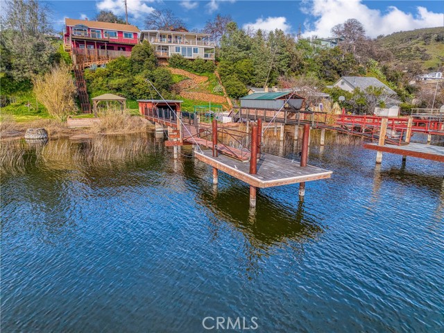 Detail Gallery Image 3 of 49 For 4045 Mesa, Clearlake,  CA 95422 - 3 Beds | 1/1 Baths