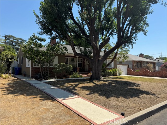 6552 Aqueduct Avenue, Van Nuys CA: https://media.crmls.org/medias/204f11df-6075-44b0-a45d-440e61b87d7e.jpg