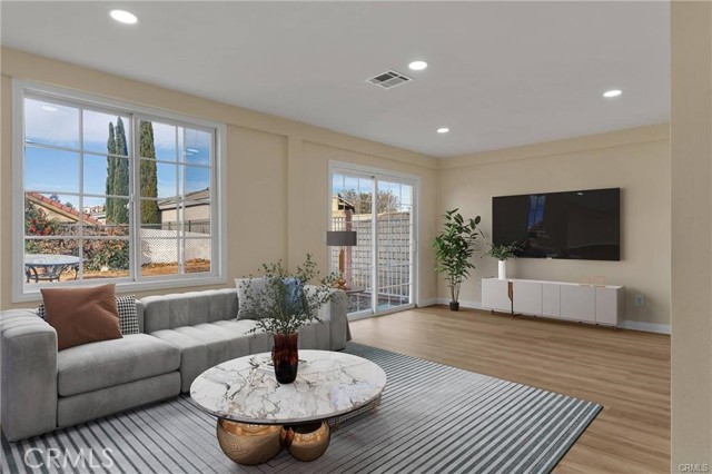 Detail Gallery Image 3 of 5 For 12802 Rain Shadow Rd, Victorville,  CA 92395 - 4 Beds | 3 Baths