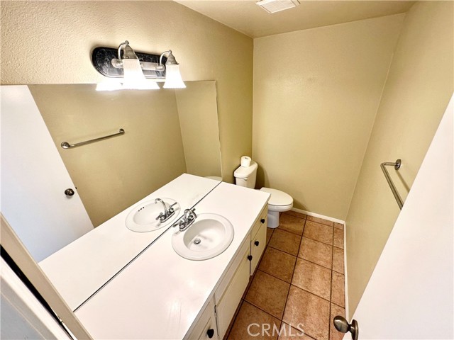 239 Via Socorro, San Clemente CA: https://media.crmls.org/medias/204f6d81-4d80-41cb-9447-c94c8e3f82b9.jpg