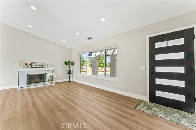 Detail Gallery Image 10 of 32 For 13875 Stage Coach Cir., Victorville,  CA 92392 - 3 Beds | 2 Baths