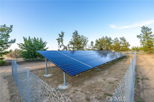 Detail Gallery Image 67 of 74 For 2755 W Avenue, Palmdale,  CA 93551 - 5 Beds | 3/1 Baths