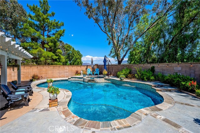 33037 Paterno Street, Temecula CA: https://media.crmls.org/medias/20503c02-2771-4a03-b688-e42acf23a113.jpg