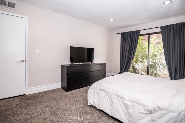 Detail Gallery Image 10 of 43 For 1000 Central Ave #19,  Riverside,  CA 92507 - 2 Beds | 2 Baths