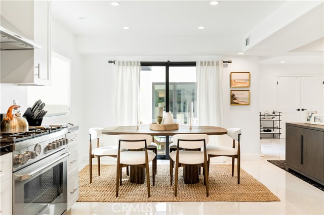 Detail Gallery Image 8 of 45 For 707 Begonia Ave, Corona Del Mar,  CA 92625 - 5 Beds | 5/1 Baths