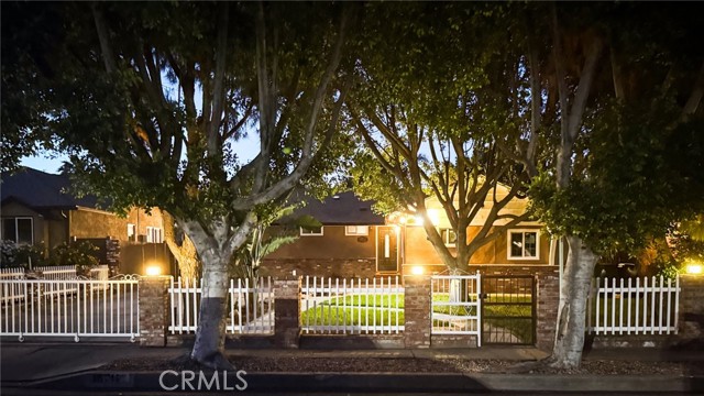 15711 Hiawatha Street, Granada Hills CA: https://media.crmls.org/medias/2051ae3f-9de5-4f45-a21f-758bf46cf0aa.jpg