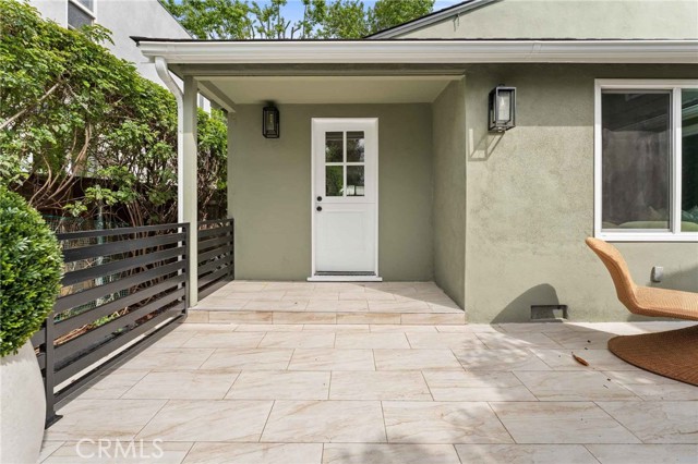 11408 Waterford Street, Los Angeles CA: https://media.crmls.org/medias/2052019a-2af6-443b-9e6f-04cfb72876f6.jpg