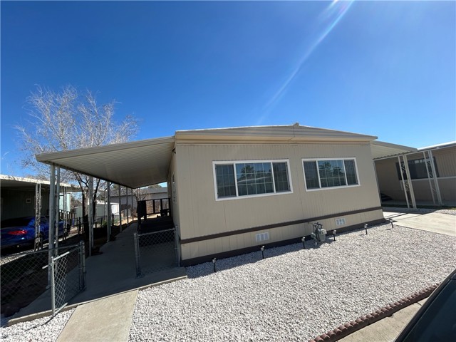 Detail Gallery Image 1 of 24 For 801 W Ward Ave #60,  Ridgecrest,  CA 93555 - 3 Beds | 2 Baths