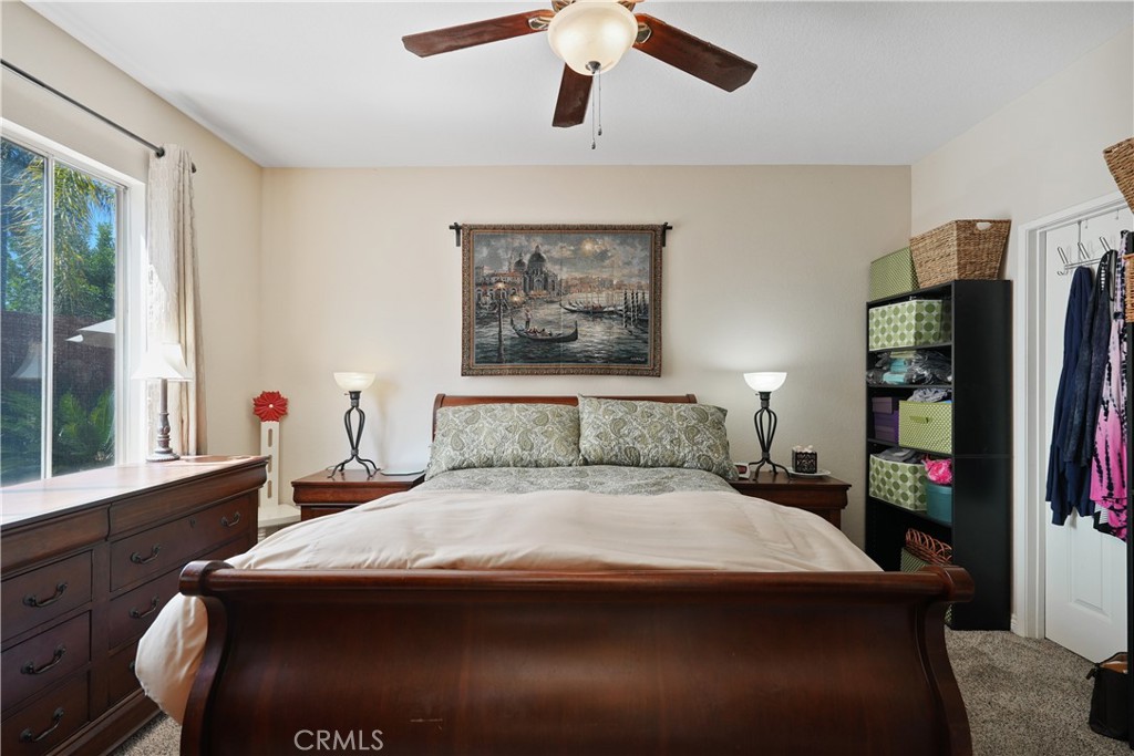 https://media.crmls.org/medias/2052ef90-4698-440c-9461-2eb628feed55.jpg?preset=X-Large