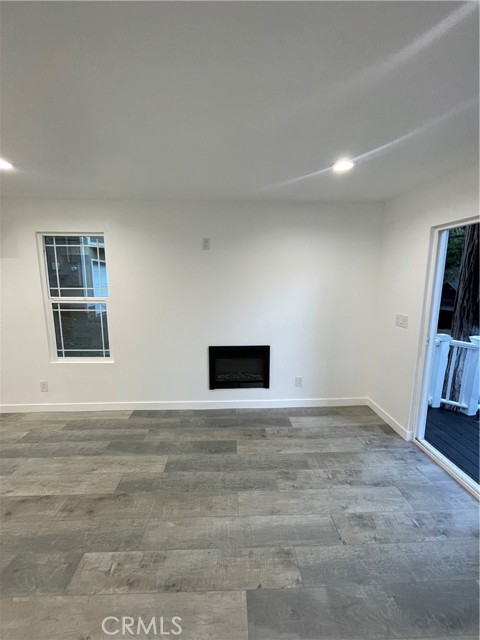 Detail Gallery Image 8 of 24 For 2588 Secret, Running Springs,  CA 92382 - 2 Beds | 1 Baths