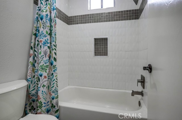 Detail Gallery Image 29 of 42 For 284 Laurel Ave #5,  Brea,  CA 92821 - 2 Beds | 1/1 Baths