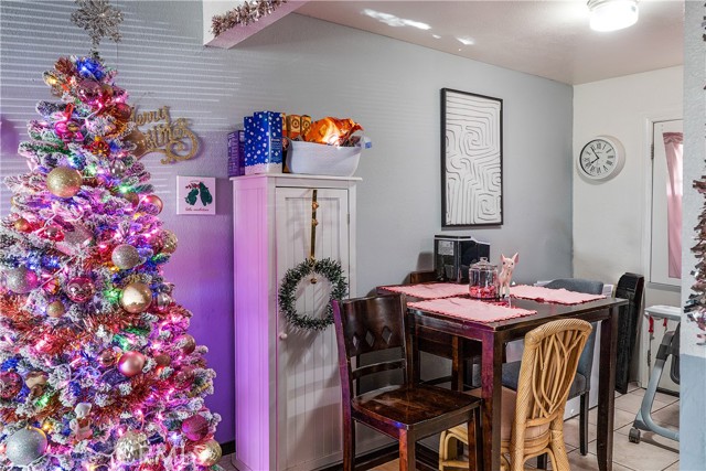 Detail Gallery Image 6 of 14 For 25298 Jade, Barstow,  CA 92311 - 3 Beds | 1 Baths