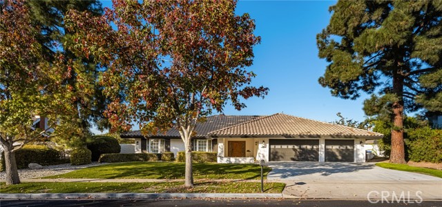 Detail Gallery Image 2 of 49 For 19001 Castlegate Ln, North Tustin,  CA 92705 - 4 Beds | 3/1 Baths