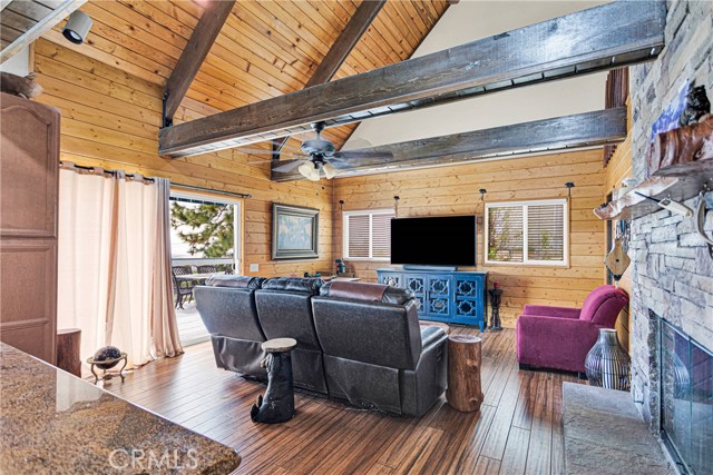 Detail Gallery Image 17 of 32 For 28935 Banff, Lake Arrowhead,  CA 92352 - 3 Beds | 1/1 Baths