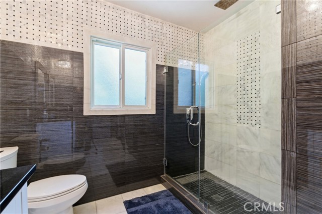 Detail Gallery Image 32 of 44 For 5836 Winnetka Ave, Woodland Hills,  CA 91367 - 4 Beds | 3 Baths