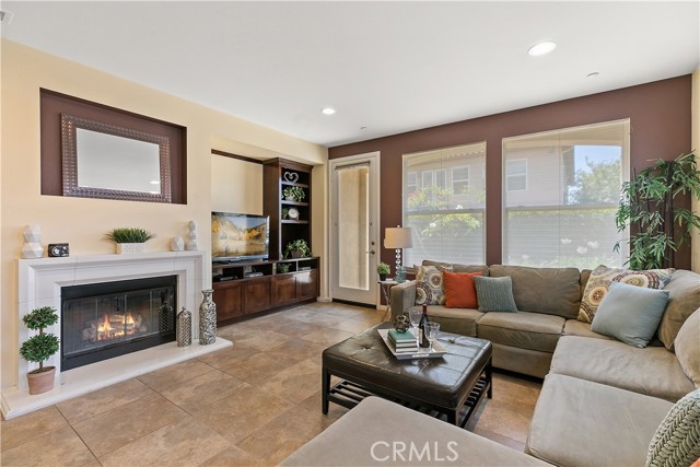 Detail Gallery Image 21 of 46 For 213 Polk St, Placentia,  CA 92870 - 5 Beds | 4 Baths