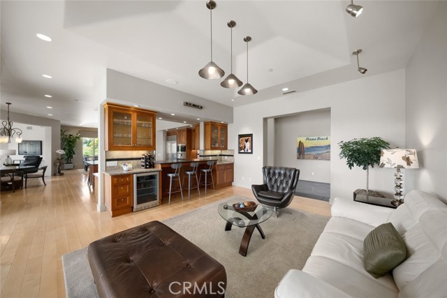 940 Pasatiempo Drive, San Luis Obispo CA: https://media.crmls.org/medias/2058ea71-b316-4fe0-a5d4-01559c58f1bb.jpg