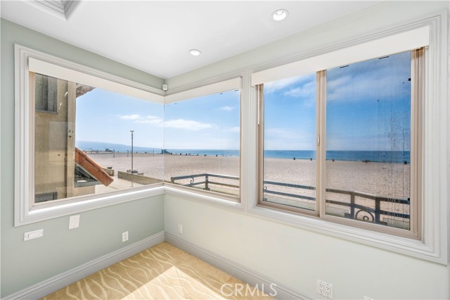 3410 The Strand, Hermosa Beach, California 90254, 3 Bedrooms Bedrooms, ,1 BathroomBathrooms,Residential,Sold,The Strand,IN22210805