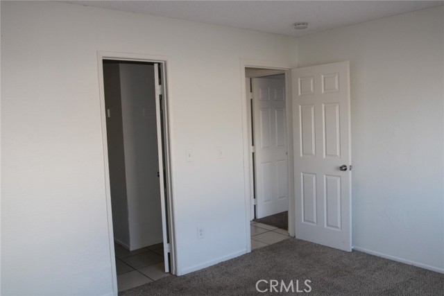38429 10th E Place, Palmdale CA: https://media.crmls.org/medias/20594d0b-7a13-476a-94a6-493d4ff765c3.jpg