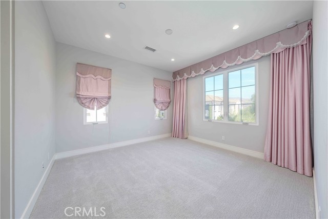 Detail Gallery Image 29 of 44 For 133 Toretta, Irvine,  CA 92602 - 4 Beds | 3 Baths