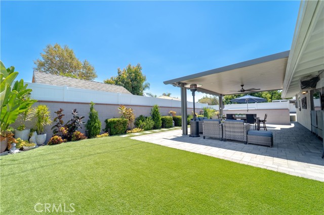 8326 Sanger Avenue, Whittier CA: https://media.crmls.org/medias/205addda-a953-4c68-ac5b-af3319193ce3.jpg