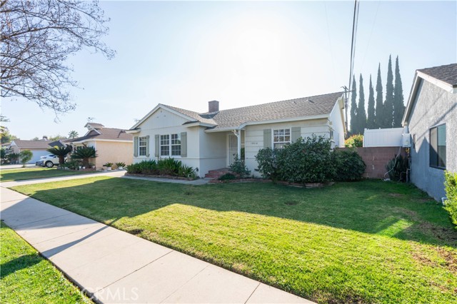 Detail Gallery Image 3 of 31 For 19218 Schoolcraft, Reseda,  CA 91335 - 3 Beds | 2 Baths