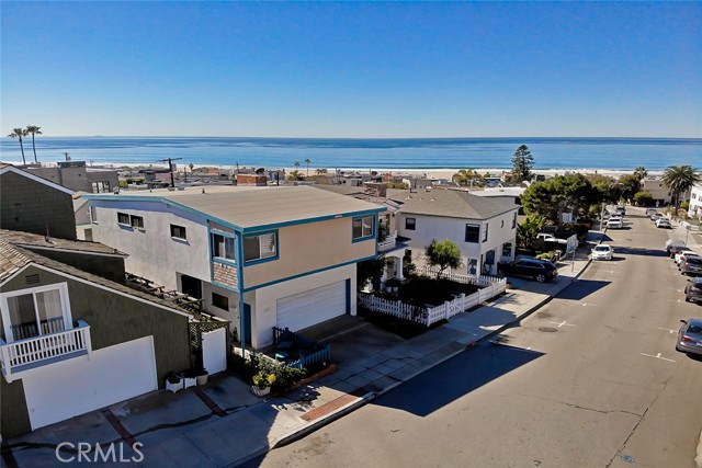 340 24th Street, Hermosa Beach, California 90254, 3 Bedrooms Bedrooms, ,3 BathroomsBathrooms,Residential,Sold,24th,SB22025950