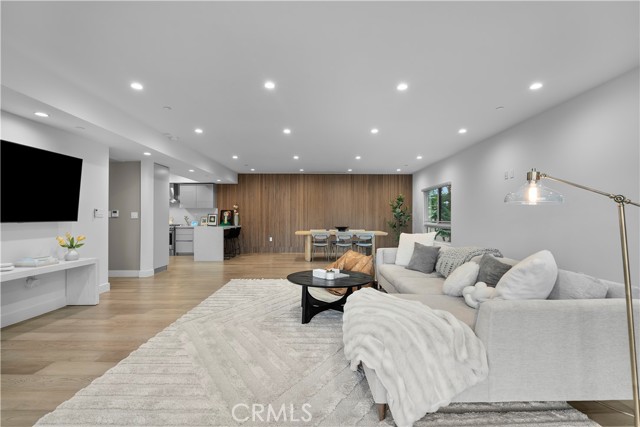 14157 Tiara Street, Sherman Oaks CA: https://media.crmls.org/medias/205ba3dd-9caa-49a4-87c4-f0731e384868.jpg