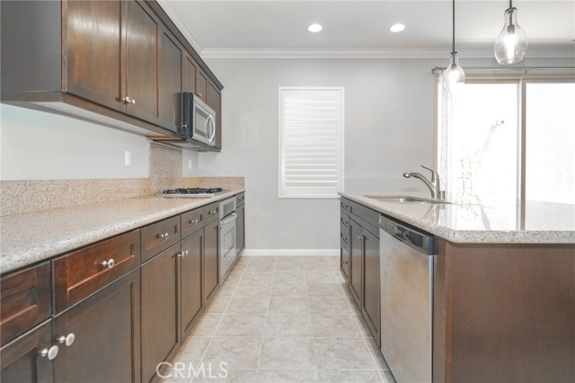 Detail Gallery Image 5 of 28 For 31 Bell Chime, Irvine,  CA 92618 - 3 Beds | 2/1 Baths