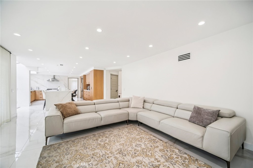 MLS #SR25245012 image #13