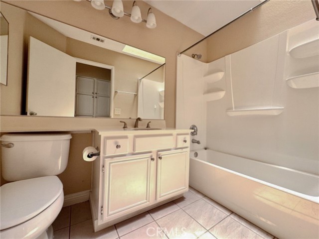 39761 Rustic Glen Drive, Temecula CA: https://media.crmls.org/medias/205d0950-156b-40a4-8da4-7cb1690daf55.jpg