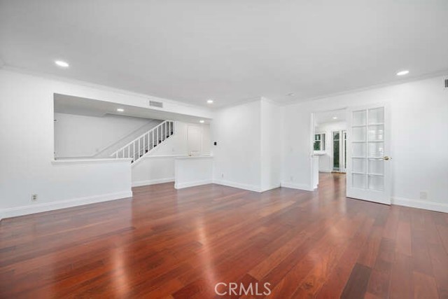 9572 Indian Wells Circle, Huntington Beach CA: https://media.crmls.org/medias/205d5397-d666-45a4-a5ff-f7e96bd98446.jpg