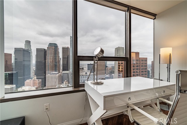 Detail Gallery Image 13 of 25 For 1100 Wilshire Bld #3106,  Los Angeles,  CA 90017 - 2 Beds | 2 Baths