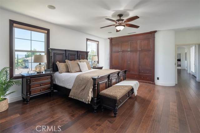 24816 Los Altos Drive, Valencia CA: https://media.crmls.org/medias/205fcdc3-9135-44da-b3d1-11d0803967c4.jpg