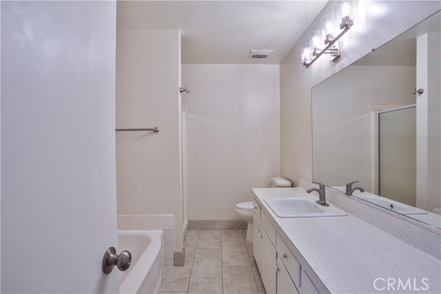 Detail Gallery Image 14 of 38 For 2963 Elgin Dr #D,  Riverside,  CA 92507 - 2 Beds | 1/1 Baths