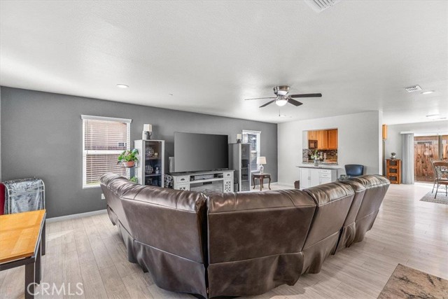 Detail Gallery Image 6 of 39 For 784 Taryn Ct, Merced,  CA 95341 - 3 Beds | 2 Baths