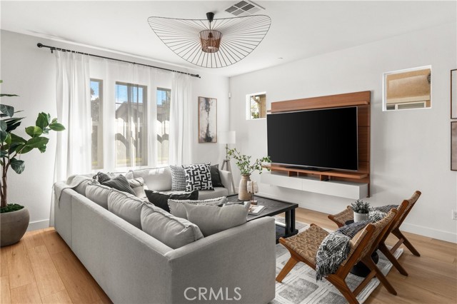 Detail Gallery Image 8 of 41 For 7217 Enclave Dr, Corona,  CA 92880 - 4 Beds | 2/1 Baths