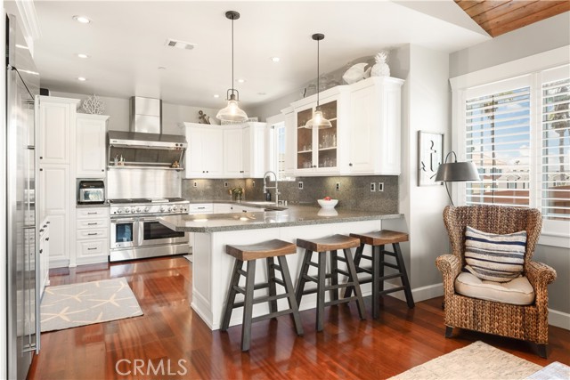 202 Avenue H, Redondo Beach CA: https://media.crmls.org/medias/20617829-f845-4f4e-827e-da515c0511f8.jpg