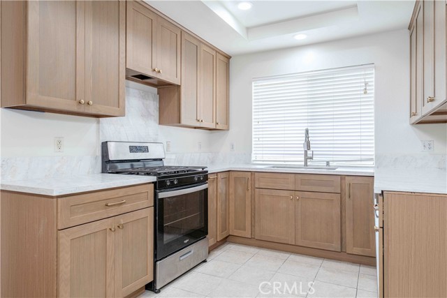 Detail Gallery Image 9 of 29 For 9027 Primavera Ln, Cypress,  CA 90630 - 3 Beds | 2/1 Baths