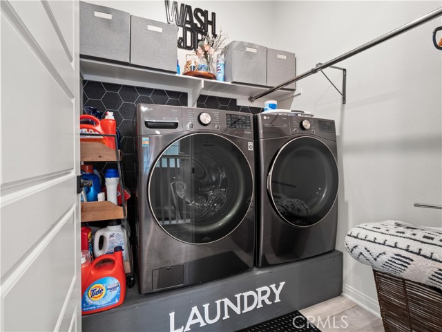 Detail Gallery Image 17 of 34 For 27478 Boulderview, Valencia,  CA 91381 - 3 Beds | 3 Baths